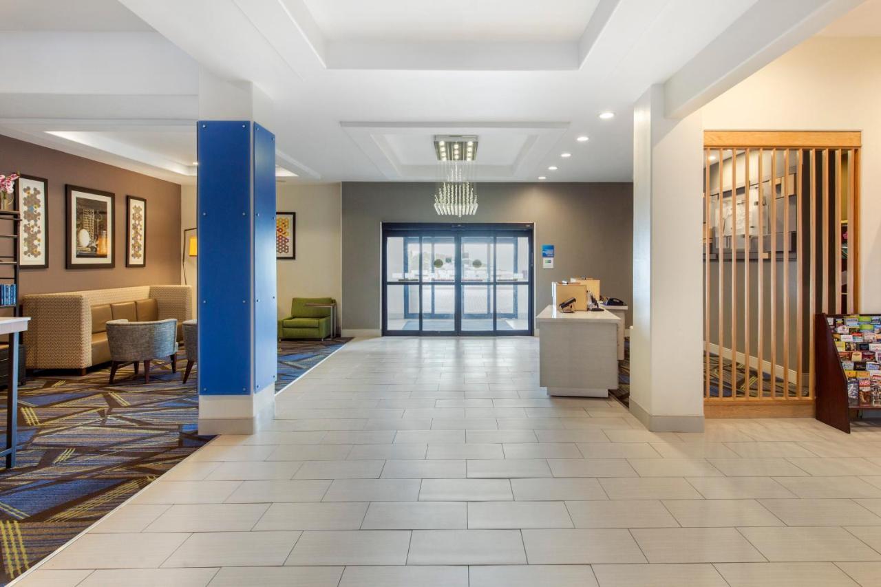 Express Houston-alvin By Ihg Hotel Alvin
