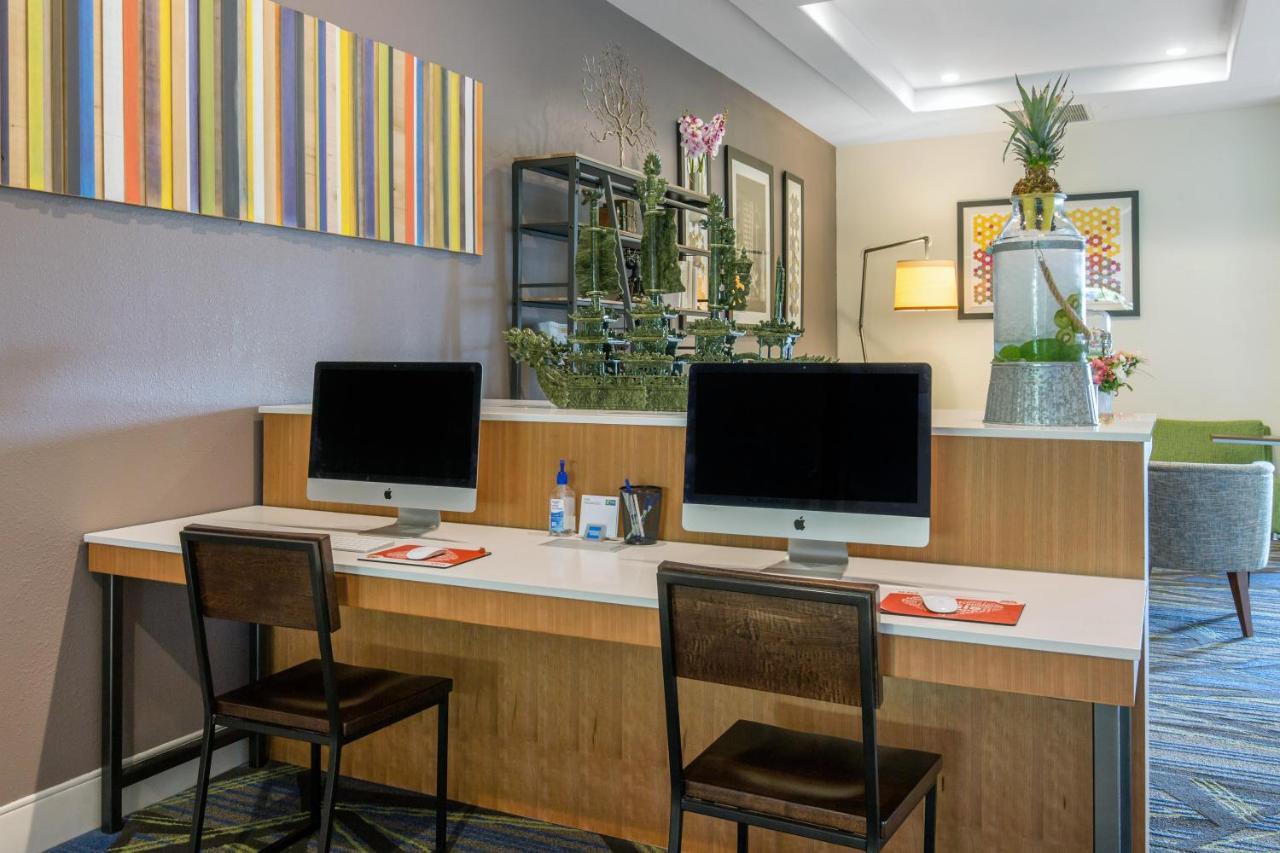 Express Houston-alvin By Ihg Hotel